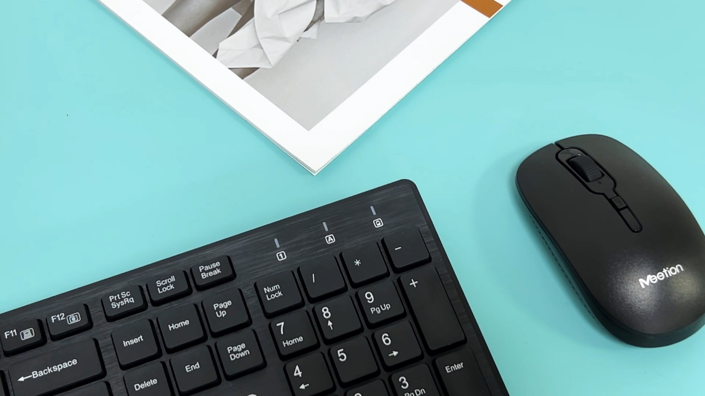 How Wireless Keyboard and Mouse can Improve your Posture and Comfort 2