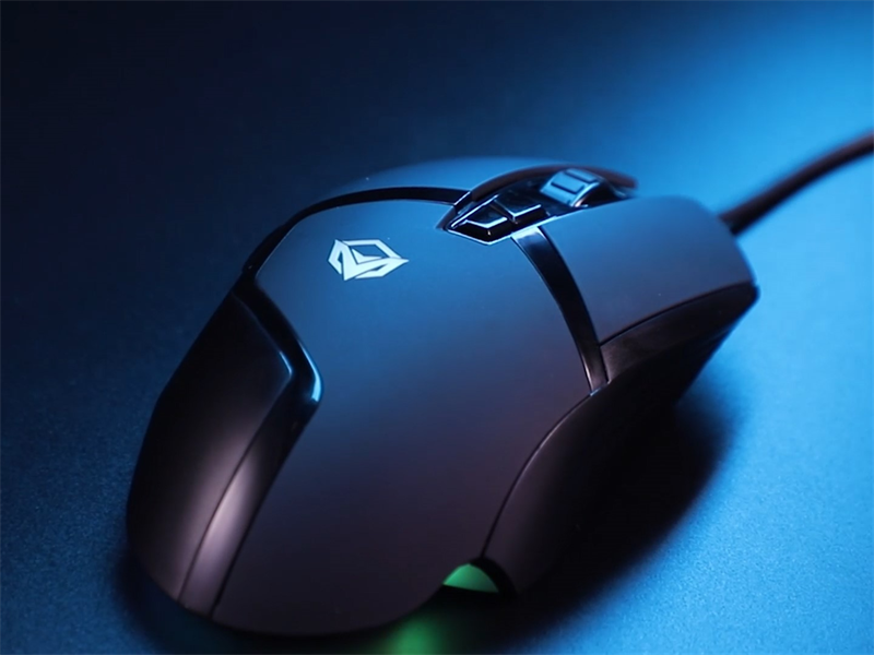 Wired vs. Wireless Gaming Mice: Key Differences Explained 1
